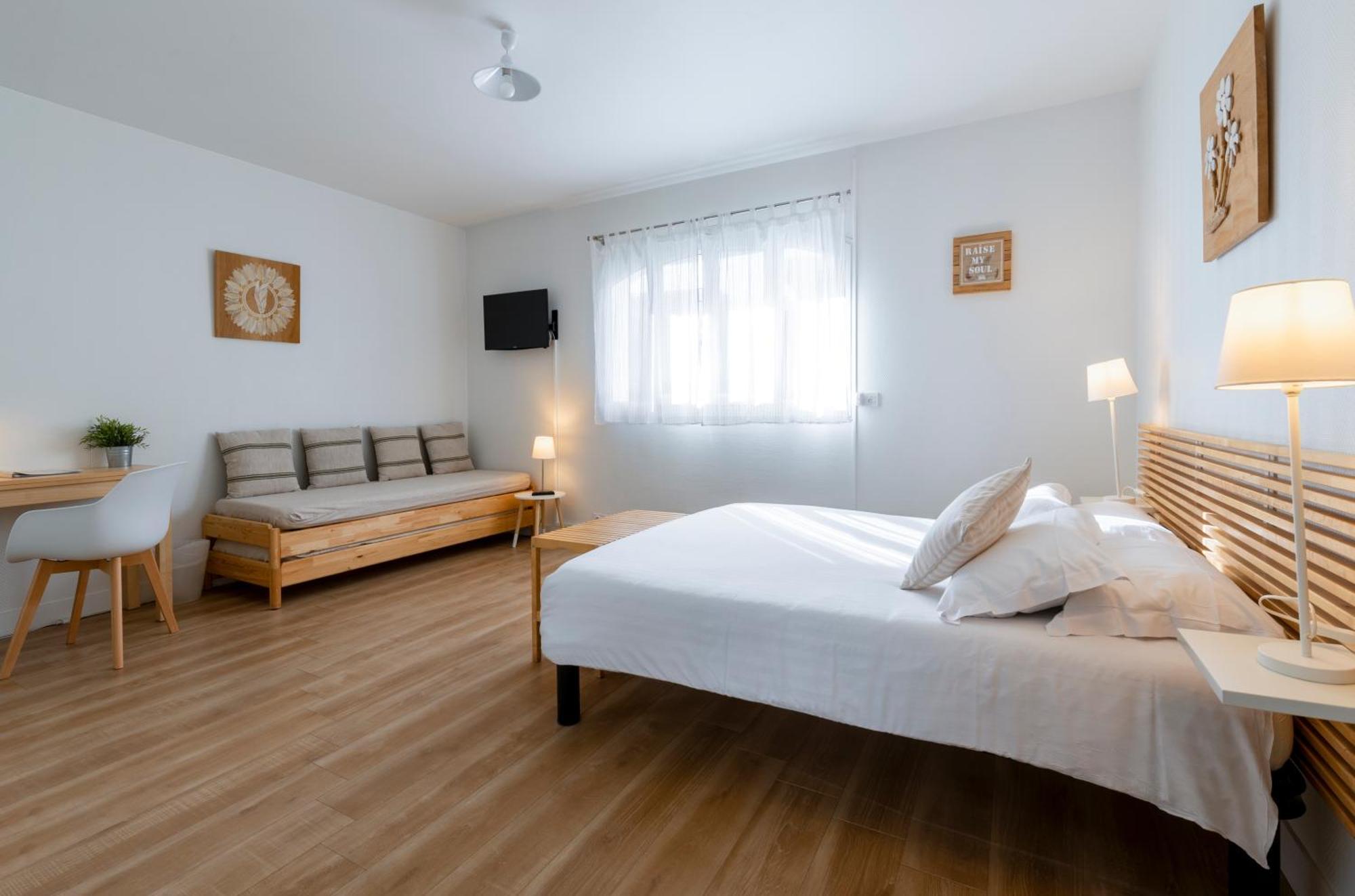 Hotel & Studios Astor Антіб Екстер'єр фото