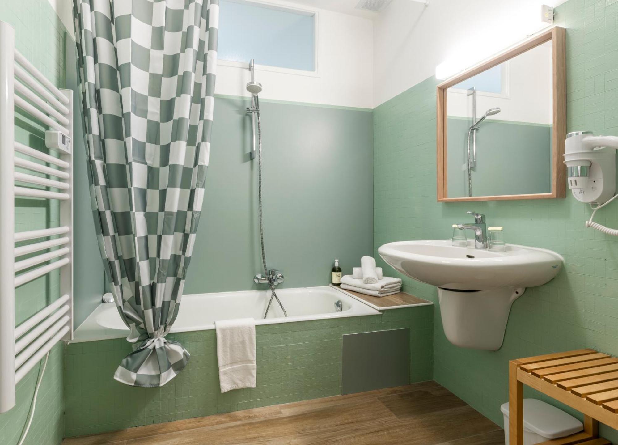 Hotel & Studios Astor Антіб Екстер'єр фото