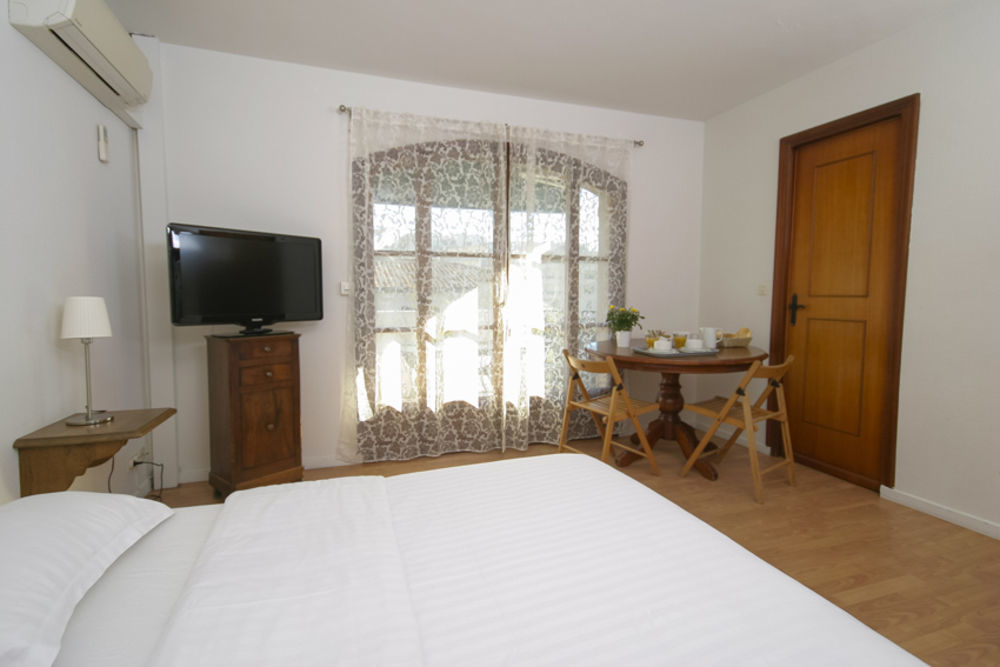 Hotel & Studios Astor Антіб Екстер'єр фото